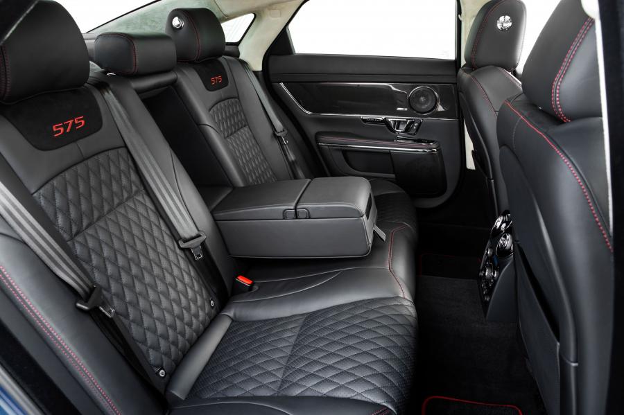 Интерьер Jaguar XJR575 (X351) 2017 года  (UK) (фото 34 из 36)